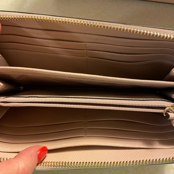 ❌SOLD❌ Michael Kors Prism Large Satchel & matching wallet - Picture 4 of 5